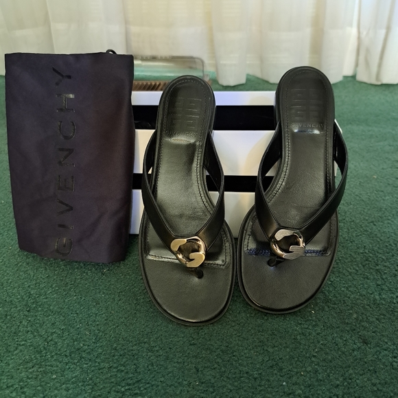 Shoes - Picture 8 of 14